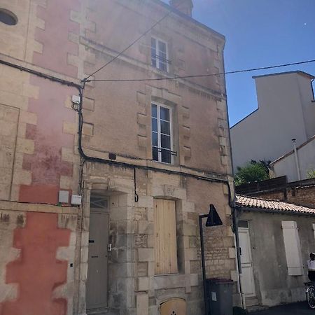 Le Bjorn - T1 Chaleureux Refait A Neuf - Centre Apartman Niort Kültér fotó